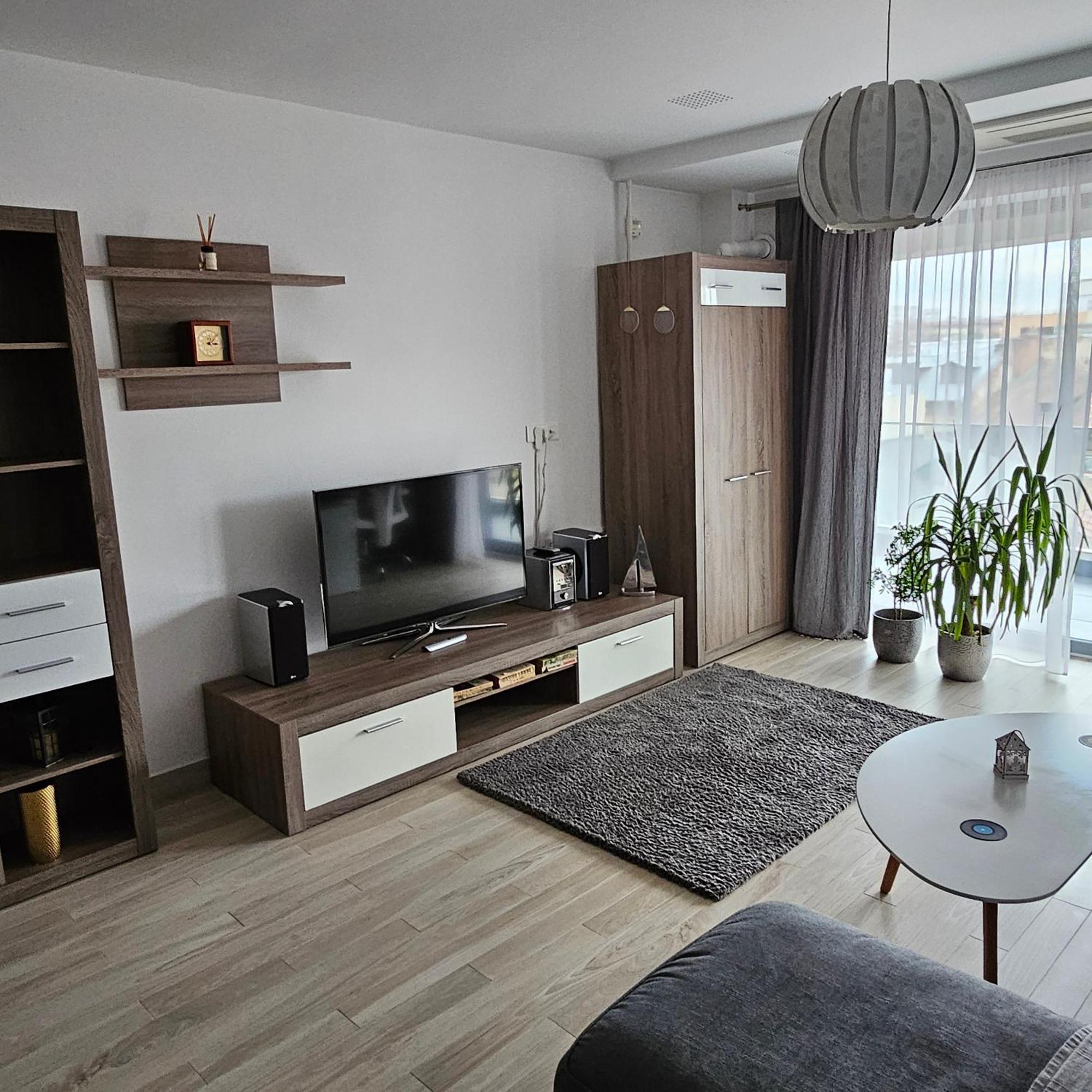 Central District Cuza 99 Apartment Βουκουρέστι Εξωτερικό φωτογραφία